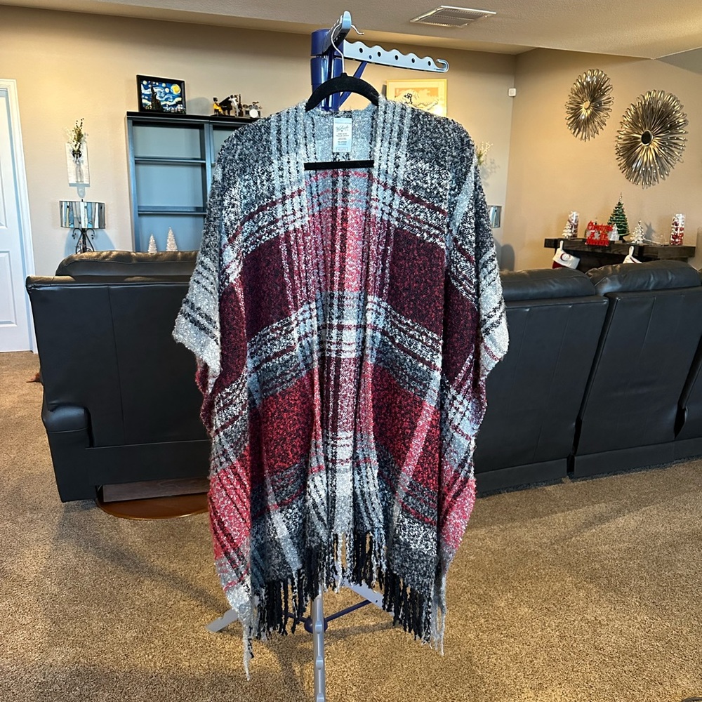 Woolrich super soft burgundy, plaid blanket wrap one size fits all.